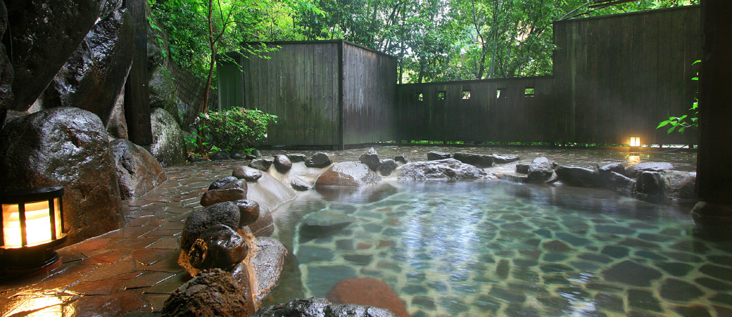 Private Outdoor Bath “Kanzan-no-Yu”